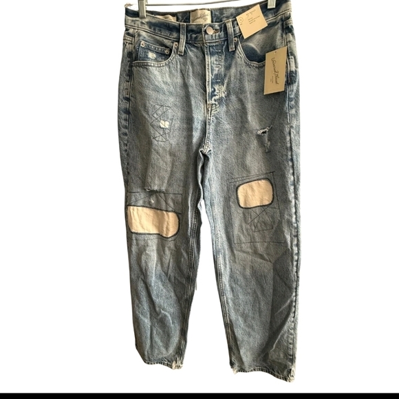 Universal Thread Denim - Light Wash Patched Denim Jeans with Embroidered Details